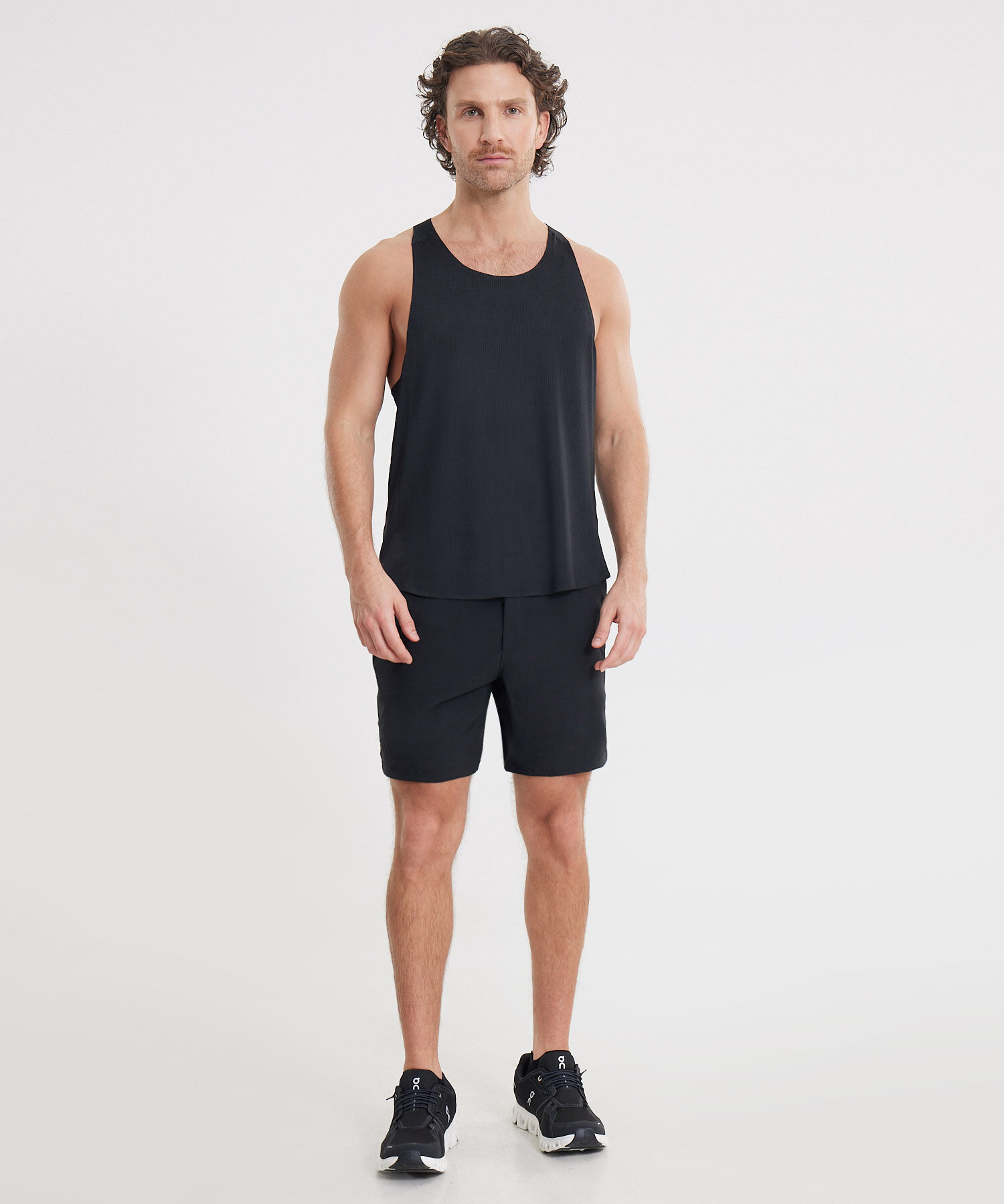 Set de Entrenamiento Negro con Short Impermeable y Camiseta Básica Sisa, 