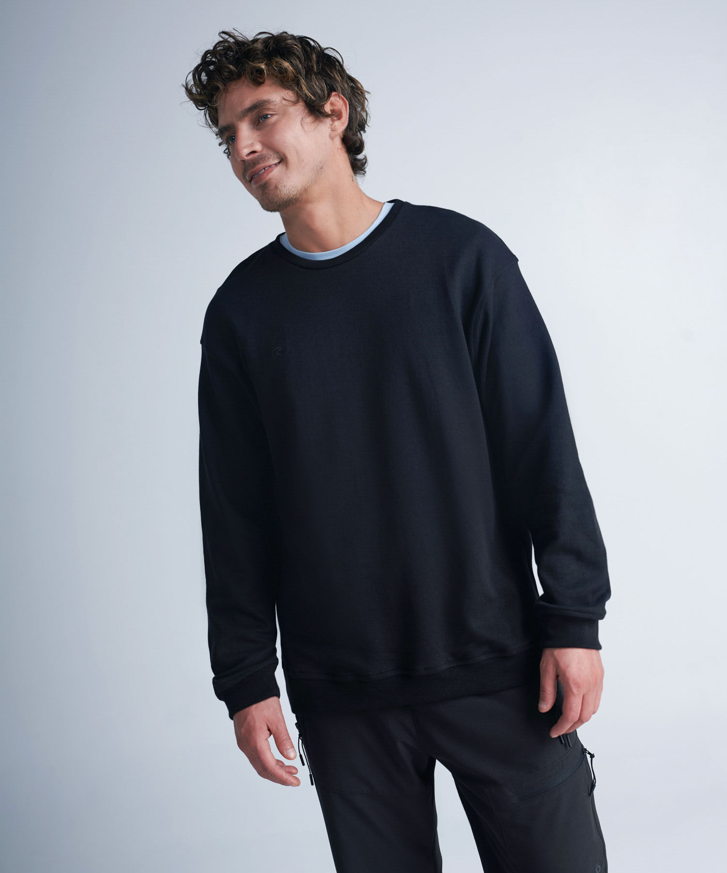 Buzo Basico para Hombre Compra ahora ATMOS