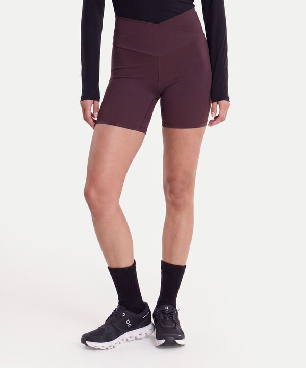 Short Para Mujer Cafe image number null