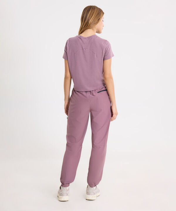 Set Deportivo Lila con Jogger Outdoor y Camiseta Boxy,  image number null