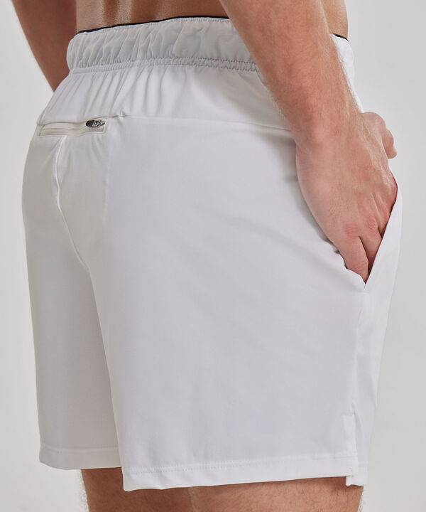 Set Training Blanco con Camiseta Manga Corta y Short con Bóxer Interno, 