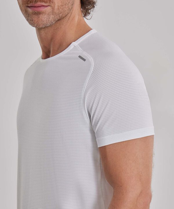 Camiseta Deportiva Manga Corta Texturizada, Hueso image number null