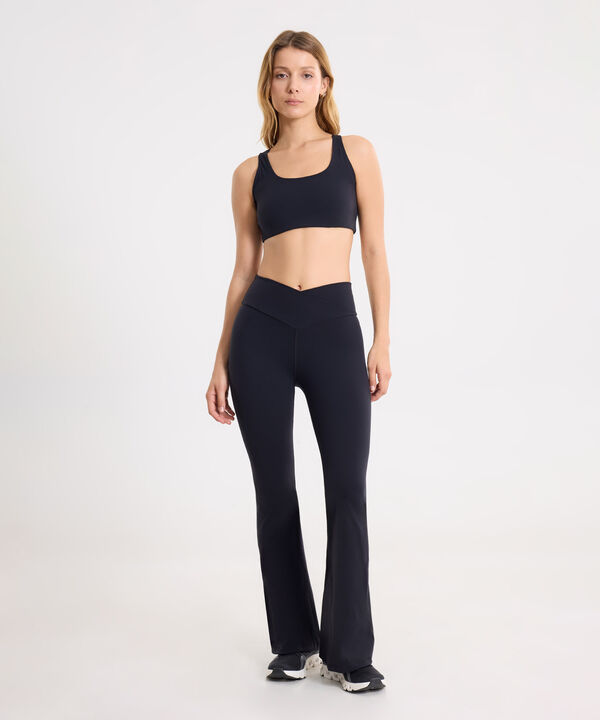 Set Training con Leggins Flare y Top Athena Soporte Alto,  image number null