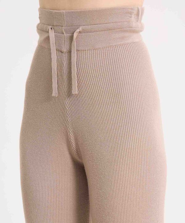 Pantalon Para Mujer Beige image number null