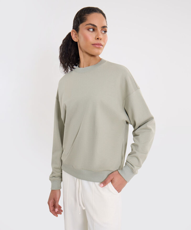 Look Relax Verde Claro con Jogger de Algodón y Buzo Cuello Redondo, 