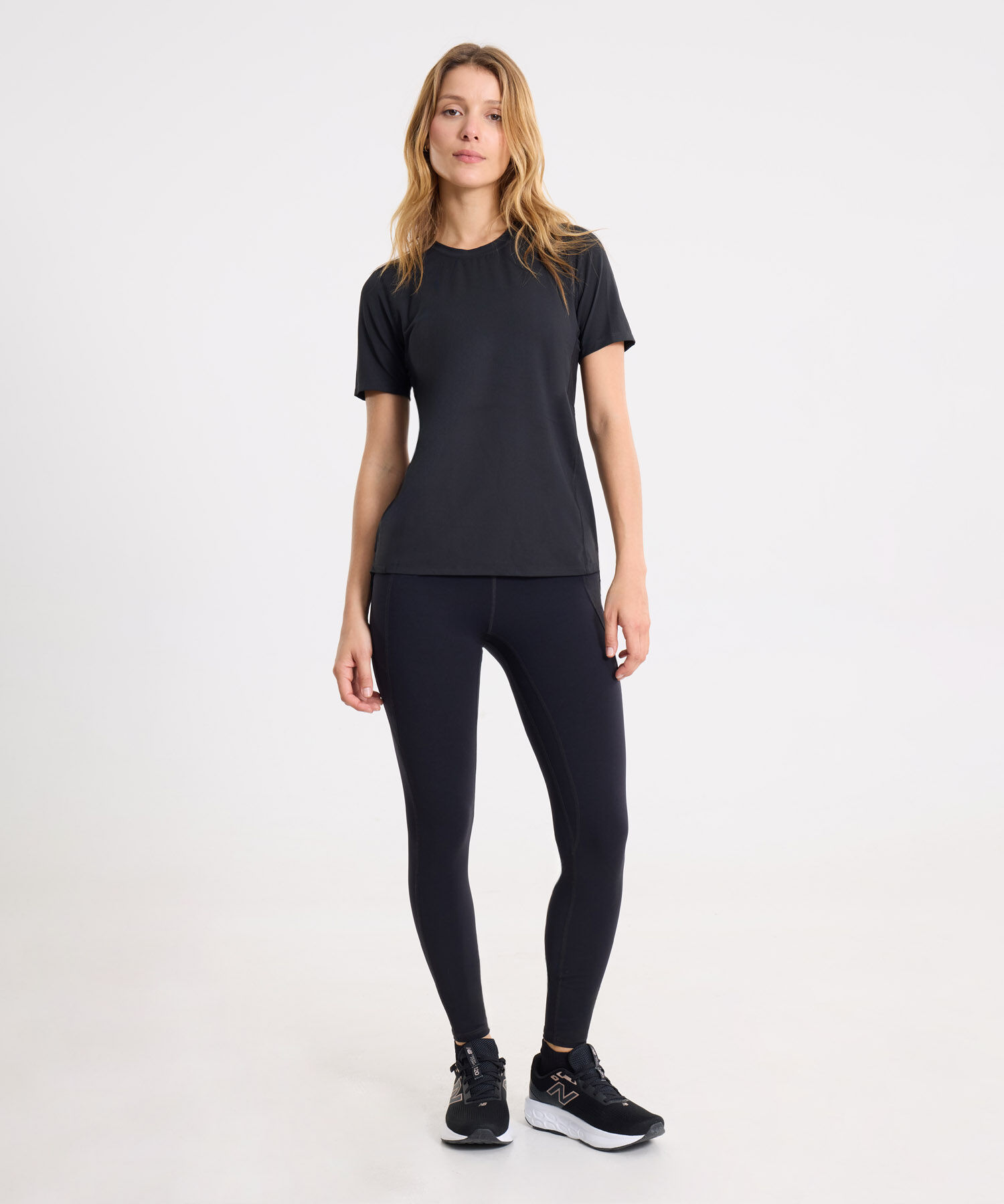 Set Entrenamiento con Leggings Dynami Soft y Camiseta Transpirable, 