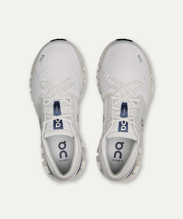 Tenis On Para Mujer Gris image number null