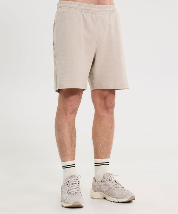 Short Para Hombre Beige image number null