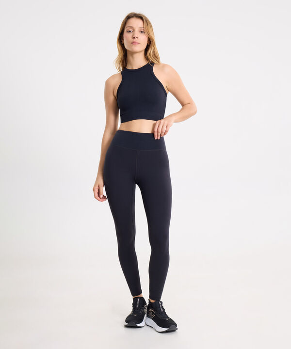 Conjunto Training Negro con Leggins Aerius y Top Acanalado,  image number null
