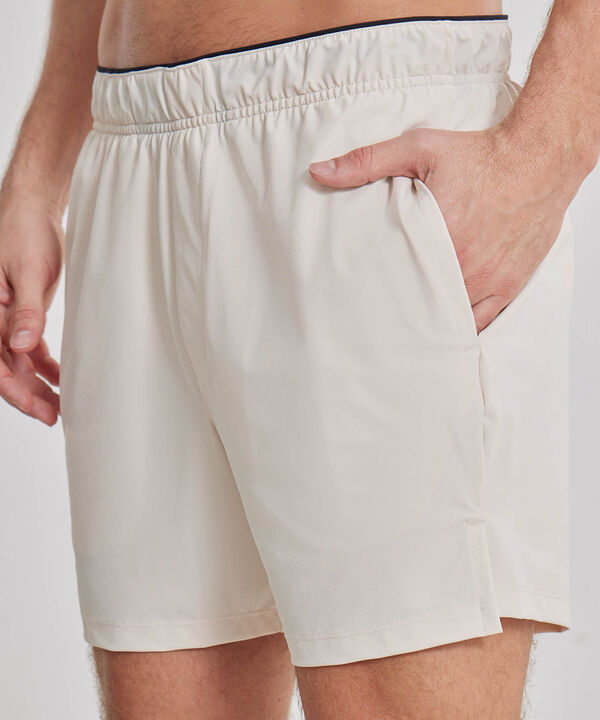 Short Para Hombre Beige image number null