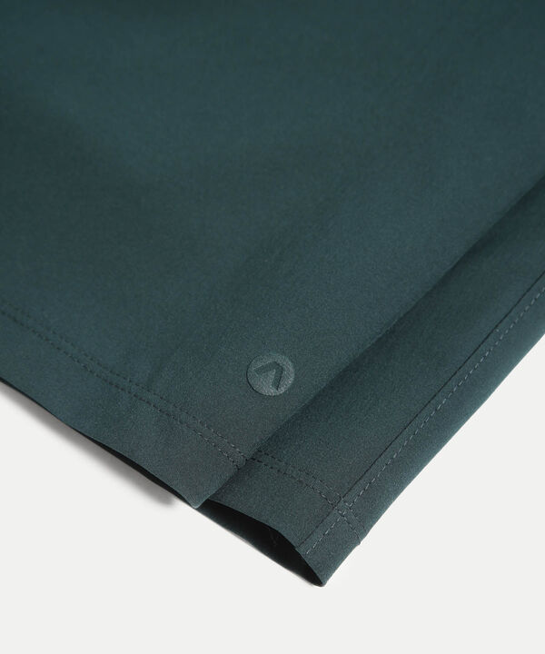 Short Para Hombre VerdeOscuro image number null