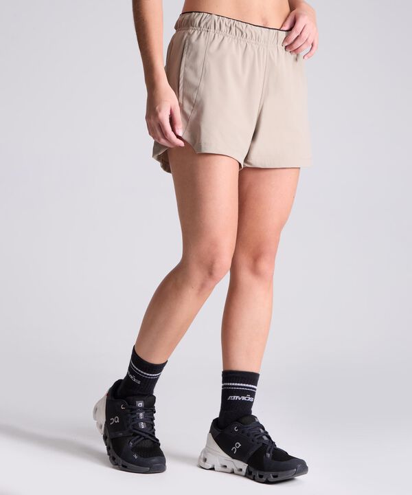 Short Para Mujer Beige image number null