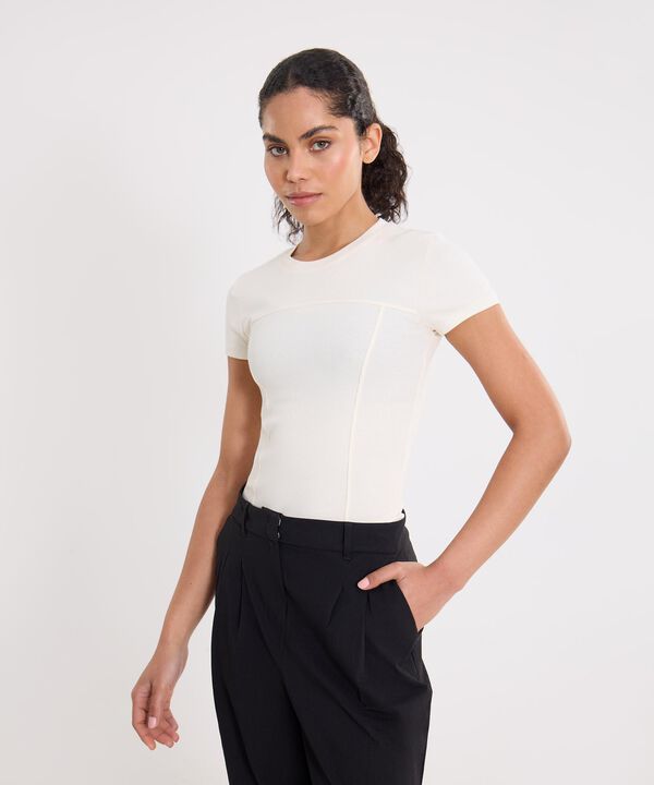 Camiseta Para Mujer Marfil image number null