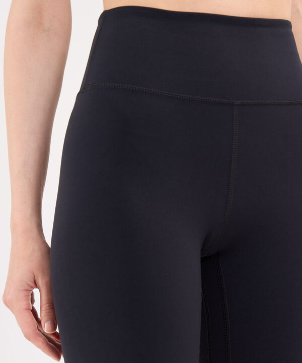 Short Para Mujer Negro image number null