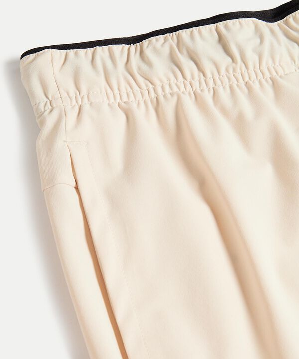 Short Para Hombre Beige image number null