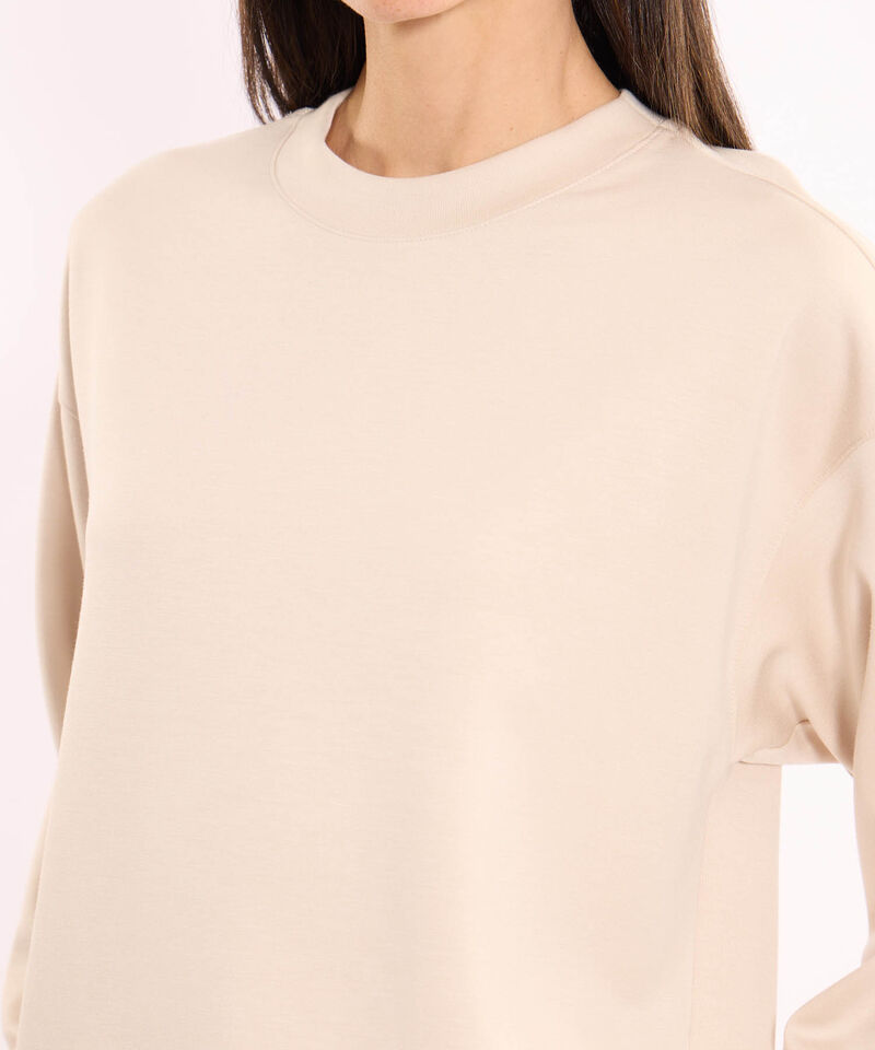 Buzo B&aacute;sico Cuello Redondo Plush, Mocca