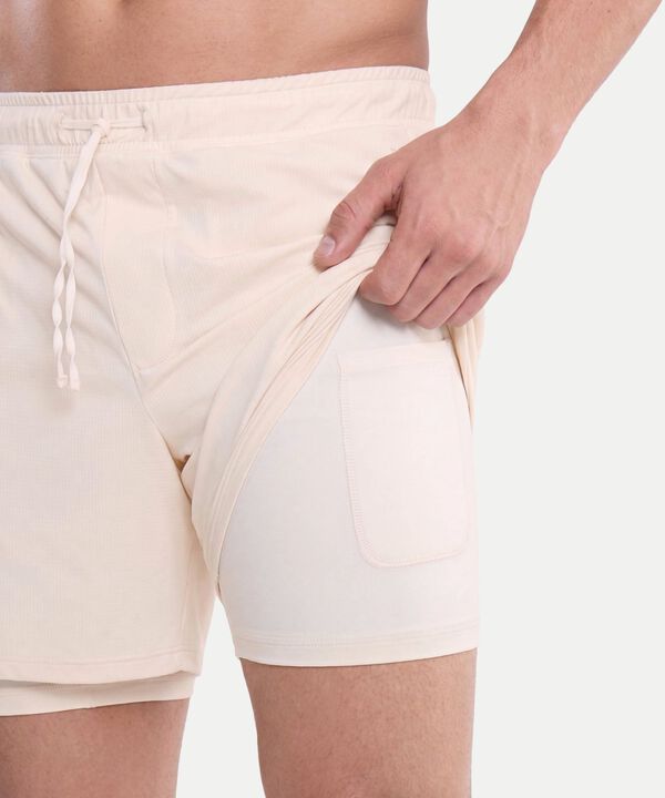 Bermuda Para Hombre Crema