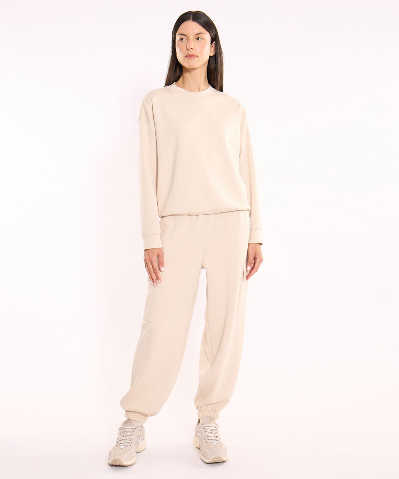 Buzo B&aacute;sico Cuello Redondo Plush, Mocca