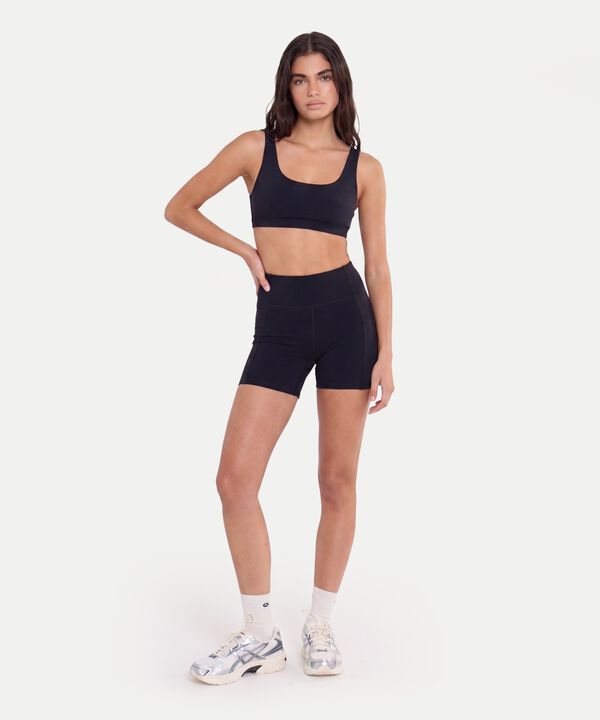 Short Para Mujer Negro image number null