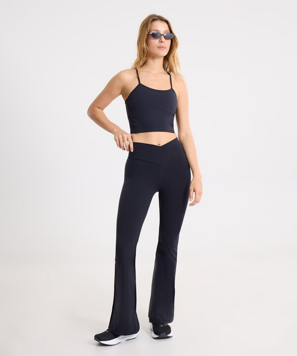Set Deportivo con Crop Top Ligero y Leggins Flare Aerius Skin,  image number null