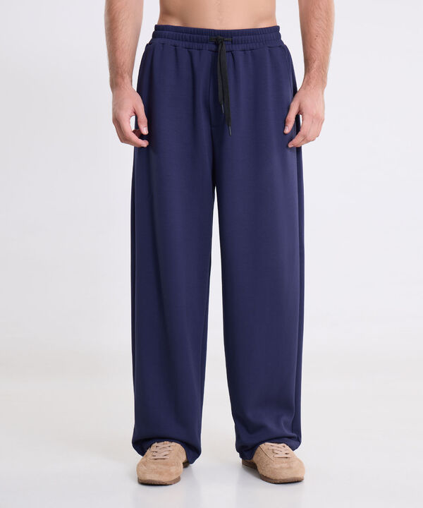 Pantalones amplios